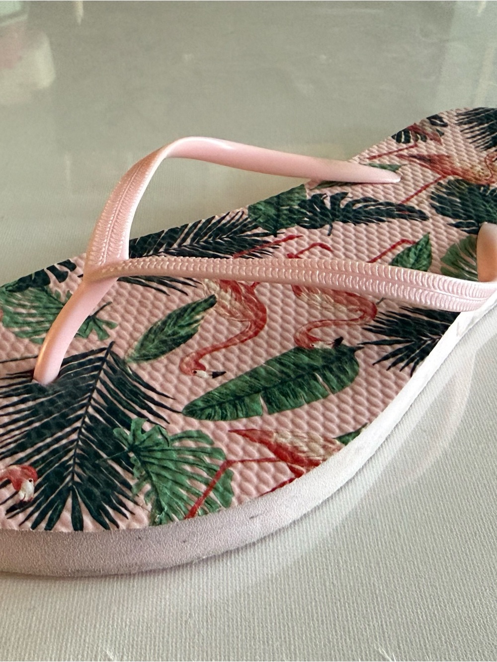 AMPUTEE -ONE LEFT SHOE- Old Navy Pink Tropical Print Flip Flop Sandals